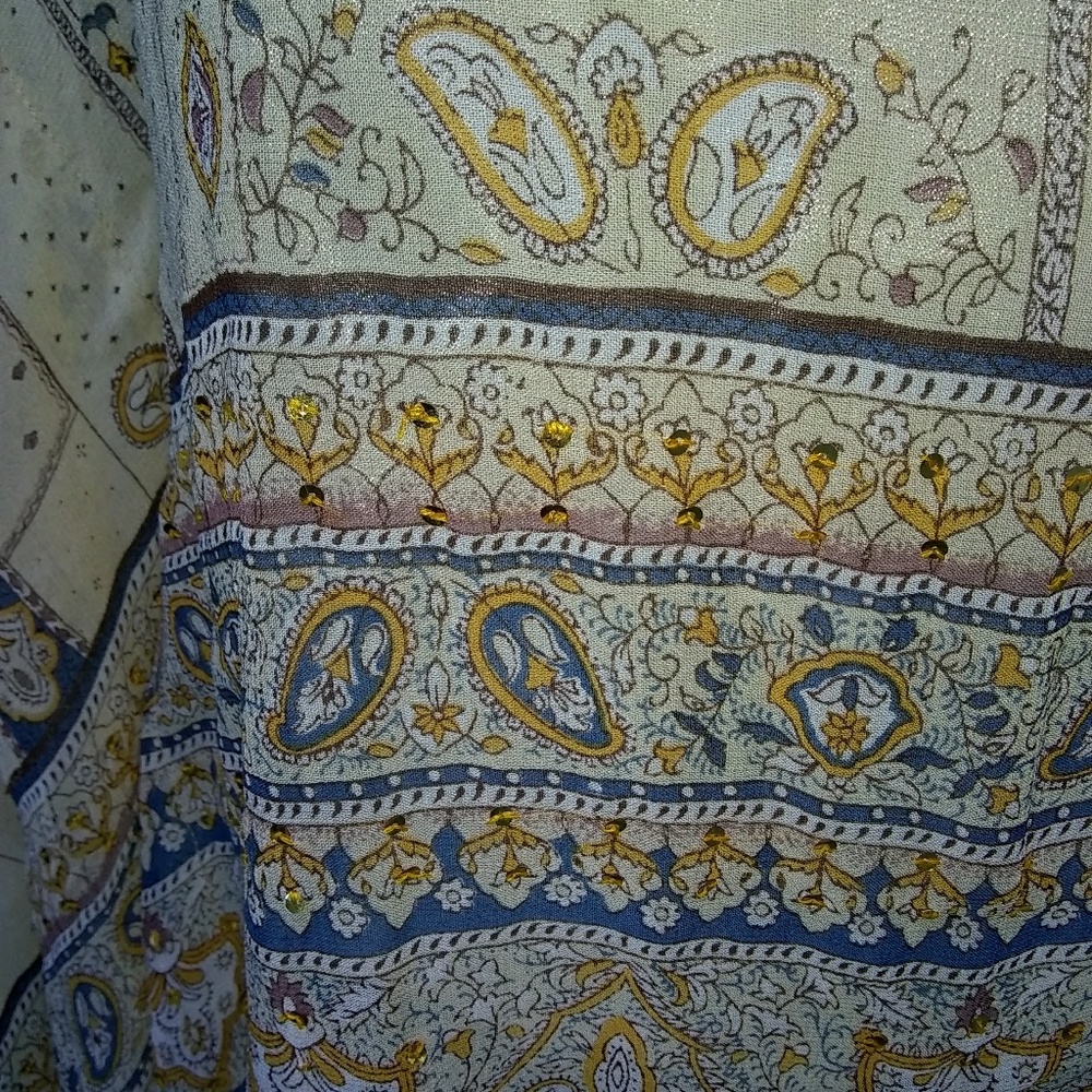 BoHo Top - Picture 2 of 6